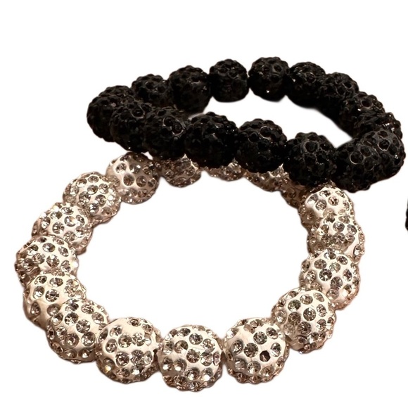 3x25* EUC Jewelry Bundle of 5. Flowered Necklace, Flower Earrings, Bracelets (3) - Picture 8 of 11